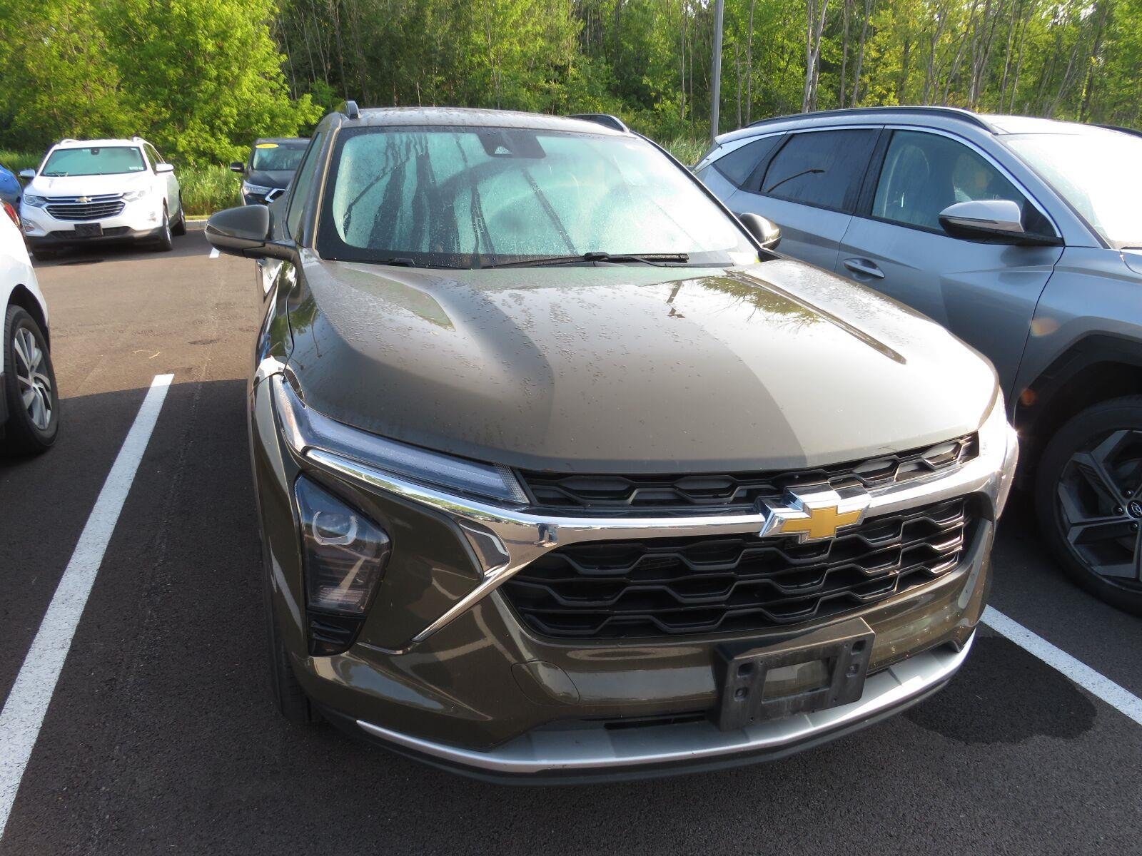 Used 2024 Harvest Bronze Metallic Chevrolet LT image 3