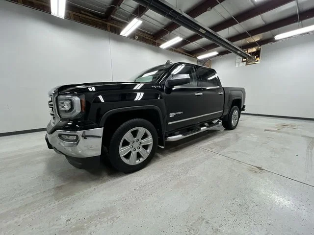Used 2018 Black GMC SLT image 5