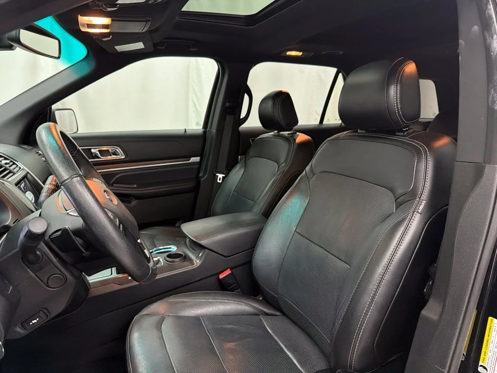 Used 2017 Black Ford Limited image 12