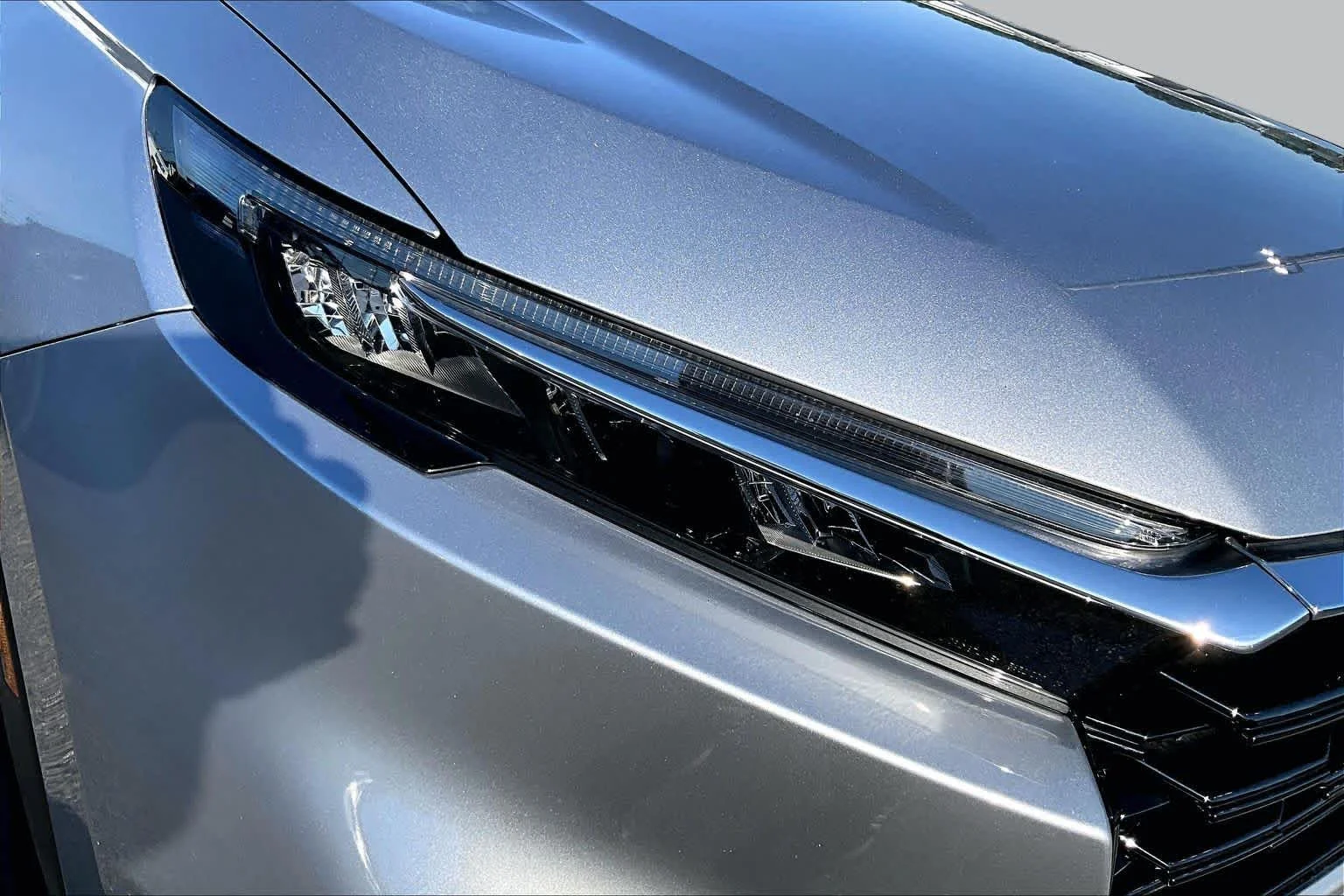 Used 2024 Lunar Silver Metallic Honda EX-L image 28