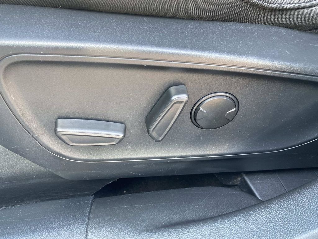 Certified Used 2024 Vapor Blue Metallic Ford Active image 21