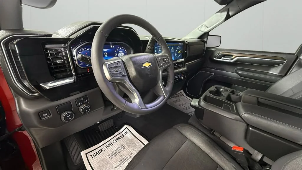 Used 2022 Cherry Red Tintcoat Chevrolet LT image 18