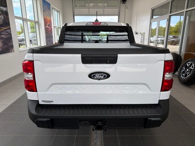 New 2026 Oxford White Ford XLT image 6