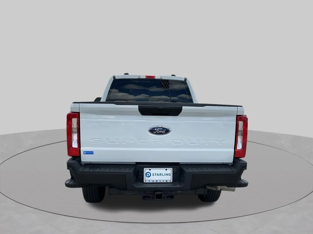 Used 2026 White Ford XL image 8