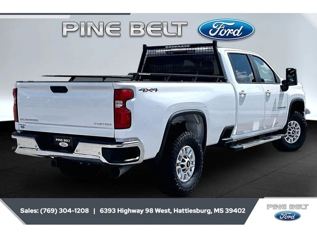 Used 2020 Summit White Chevrolet LT image 11