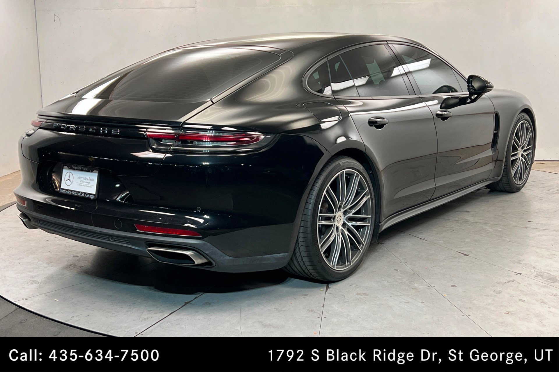 2017 Porsche Panamera 4 - Photo 6