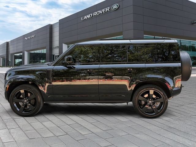 Certified Used 2025 Santorini Black Metallic Land Rover X-Dynamic SE image 2