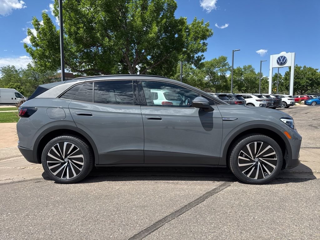 Used 2024 Gray Volkswagen Pro image 6