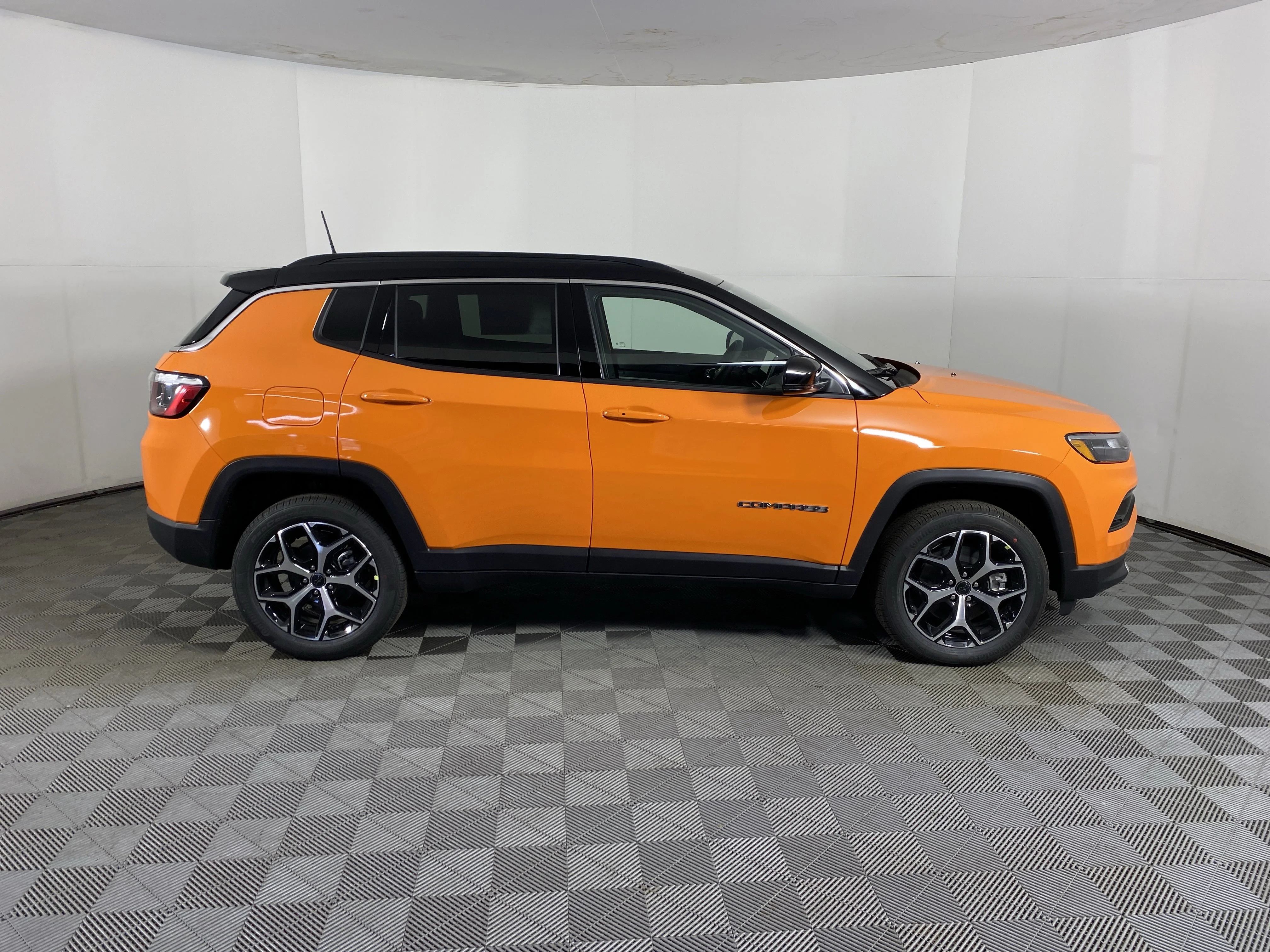 New 2026 Joose Exterior Paint Jeep Limited image 5