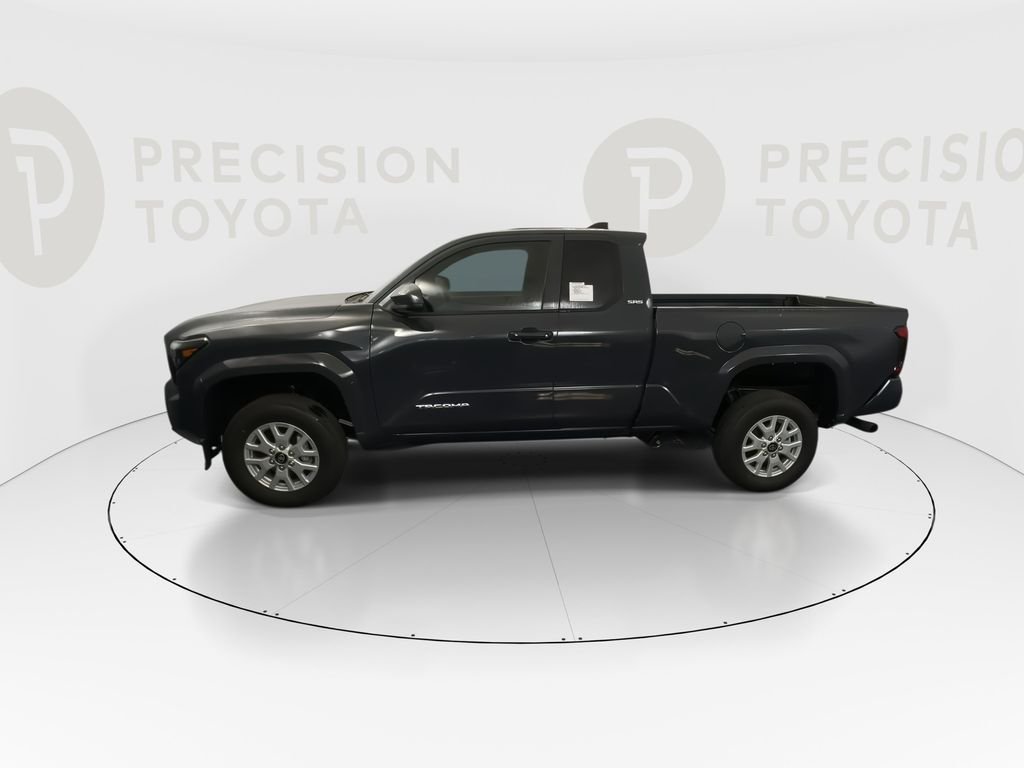 2026 Toyota Tacoma SR5 - Photo 11