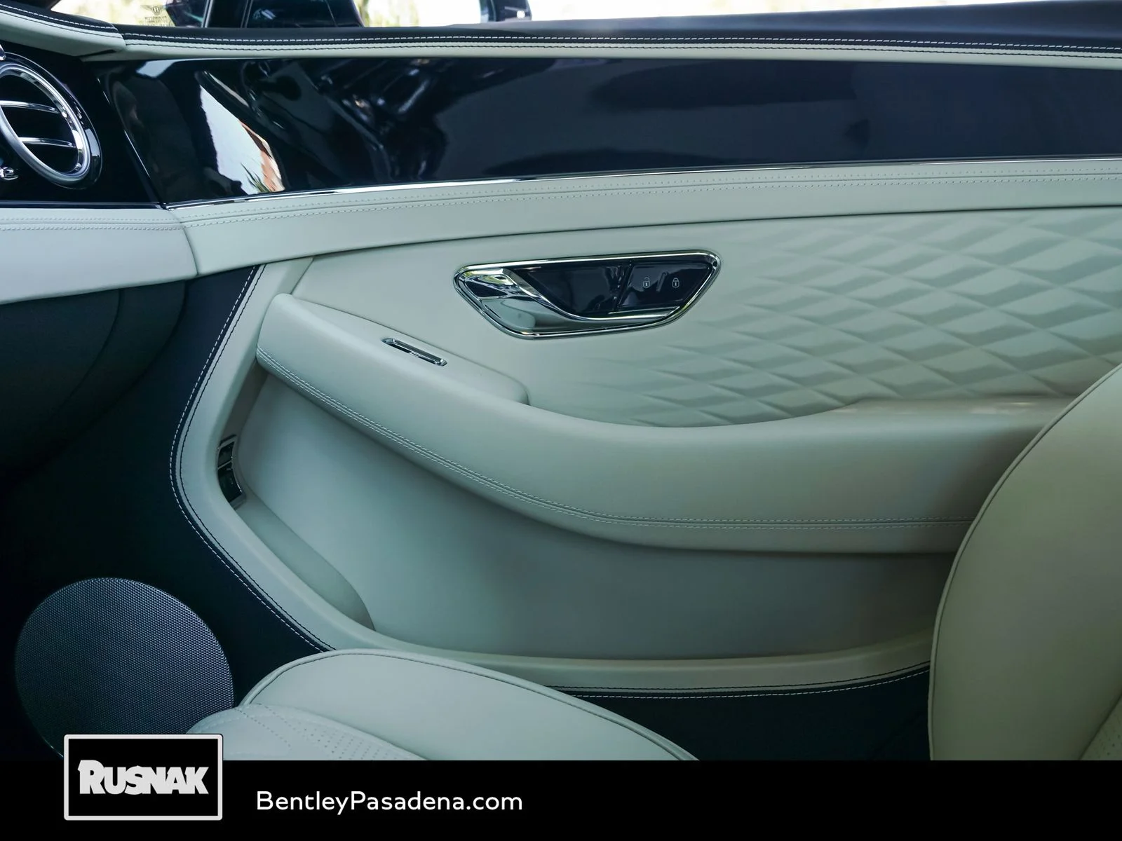 2026 Bentley Continental GT Azure - Photo 17