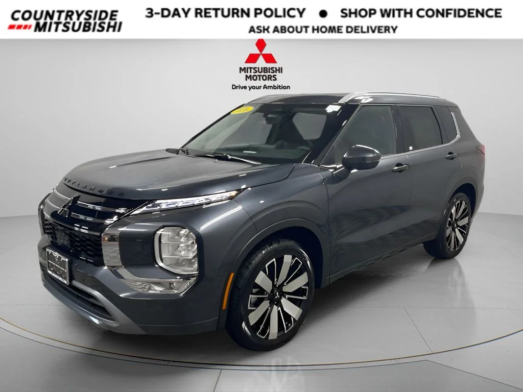 New 2026 Graphite Gray Mitsubishi SEL image 1