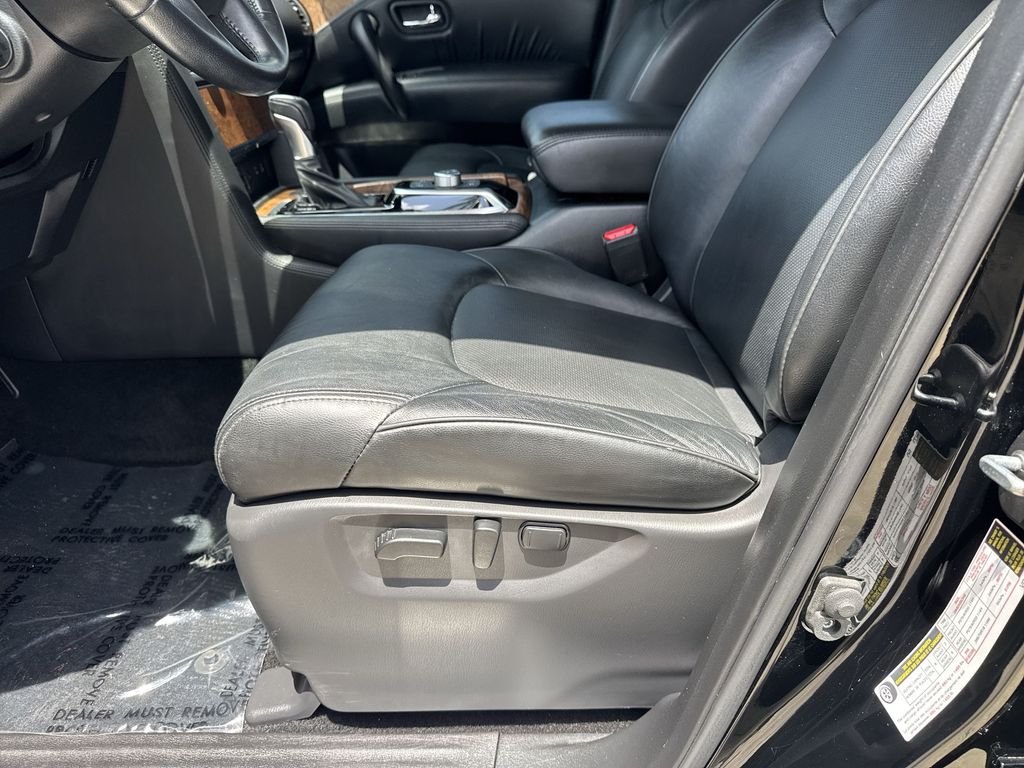 Used 2022 Black Nissan SL image 14