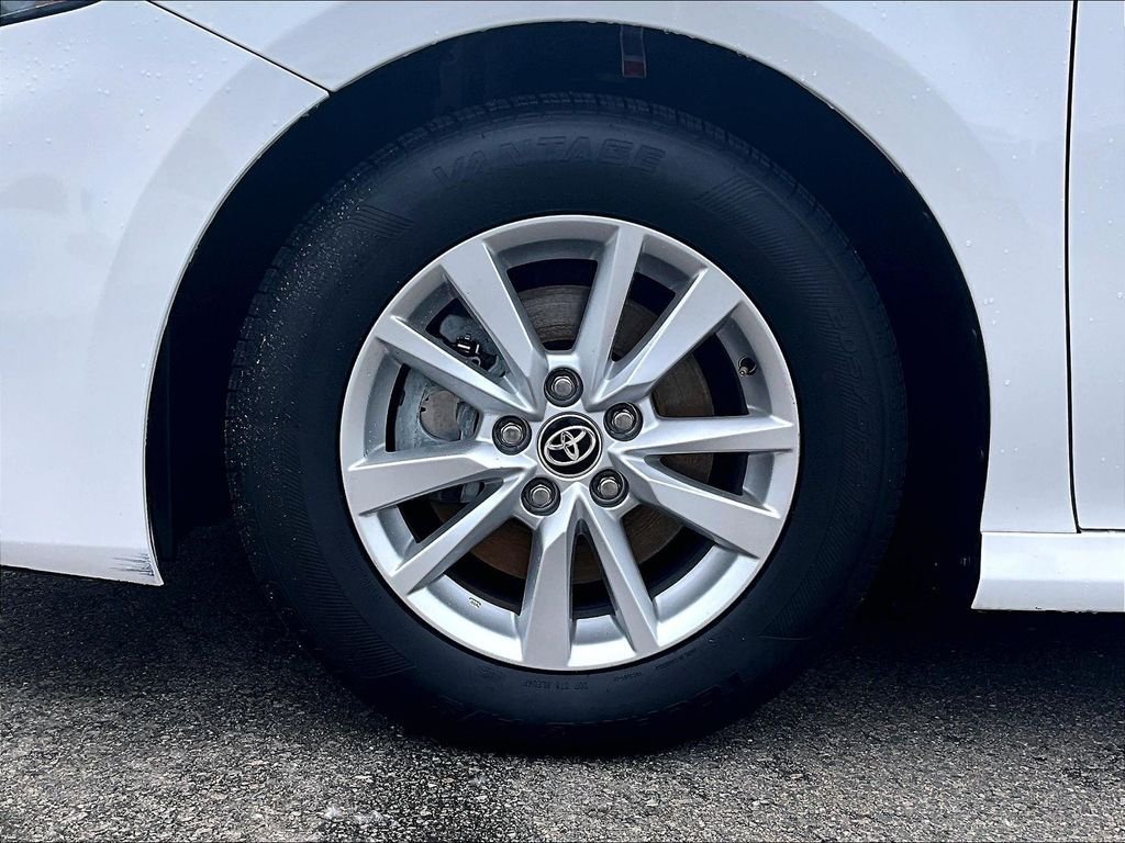 Used 2025 White Toyota SE image 7