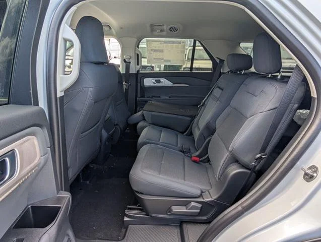 New 2026 Space White Metallic Ford Active image 9