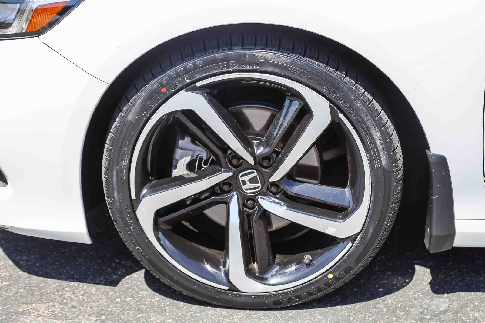Used 2022 Platinum White Pearl Honda Sport image 9