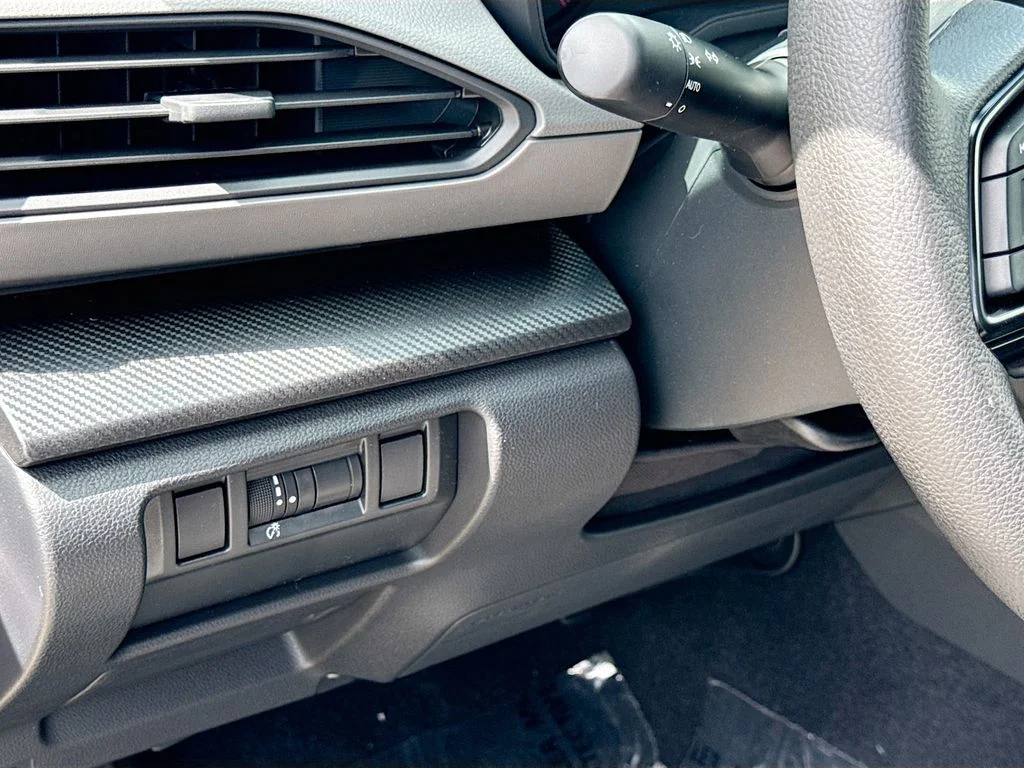 New 2026 ICE SILVER METALLIC Subaru Base image 10