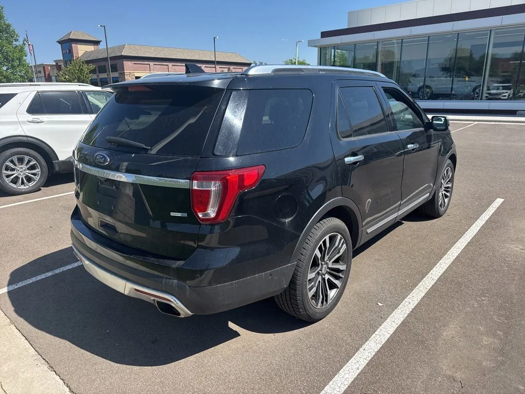 Used 2017 Black Ford Platinum image 7