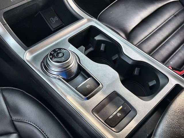 Used 2024 Gray Ford SEL image 19