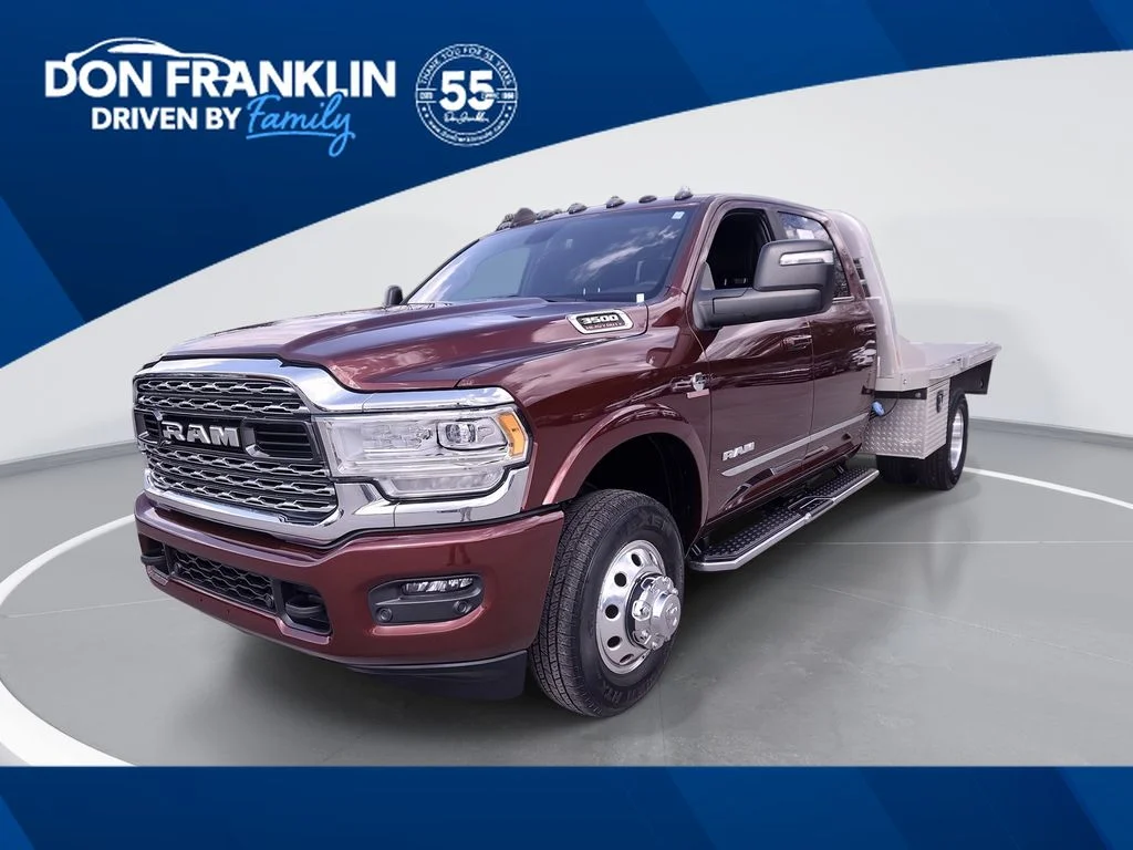 2024 RAM 3500 Limited 4X4 Crew Cab's photo