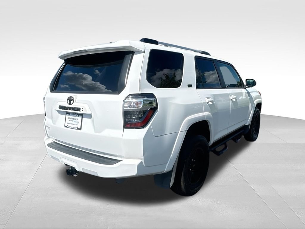 Used 2023 White Toyota SR5 image 7