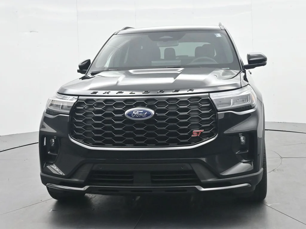 New 2026 Agate Black Metallic Ford ST image 2