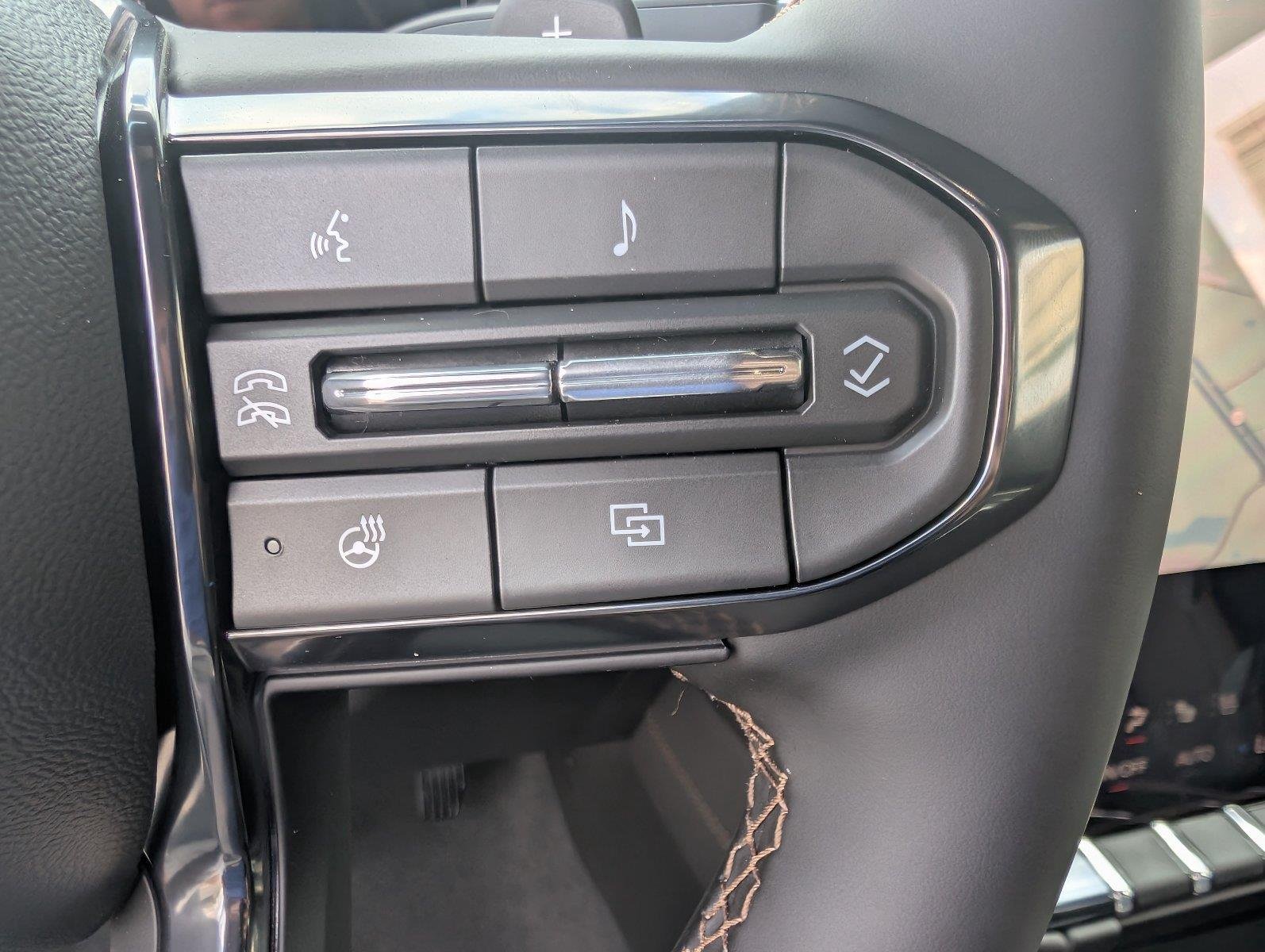 2026 GMC Yukon AT4 - Photo 26