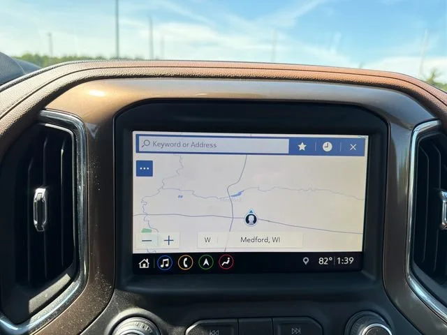 Used 2019 IRIDESCENT PEARL TRICOAT Chevrolet High Country image 27