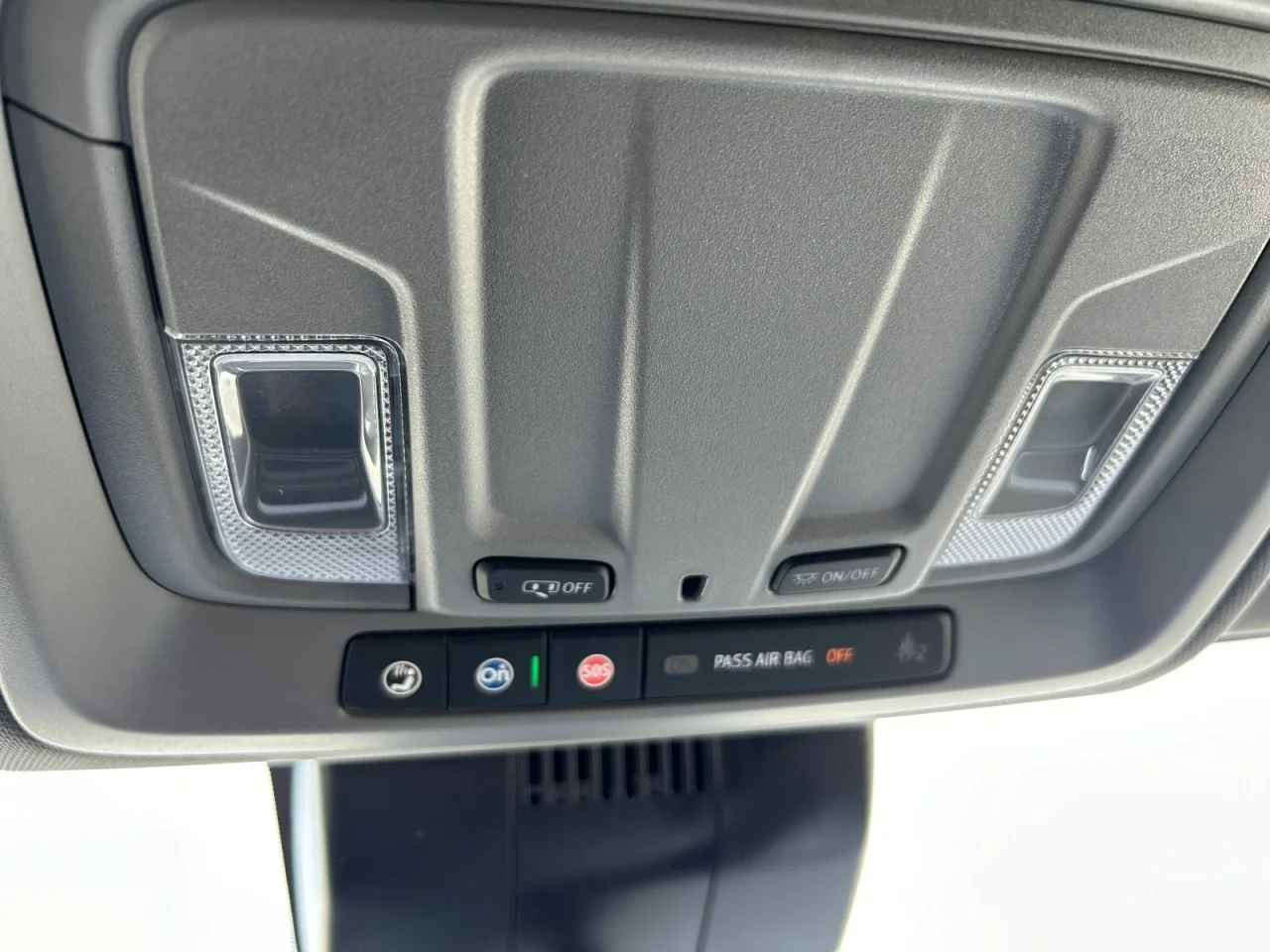 New 2026 Onyx Black GMC Elevation image 16