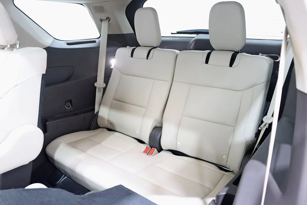 Used 2022 White Ford Platinum image 30