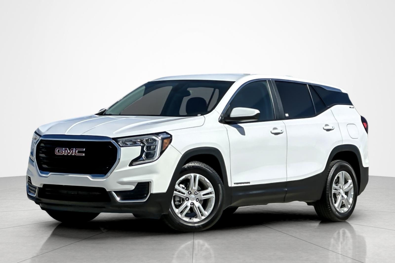 2023 GMC Terrain's photo