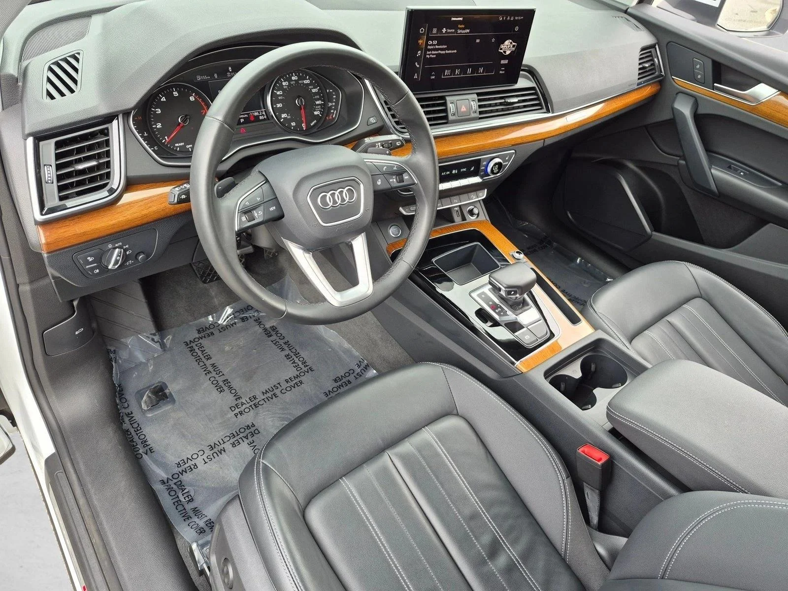 Used 2023 Glacier White Metallic Audi S line Premium image 10