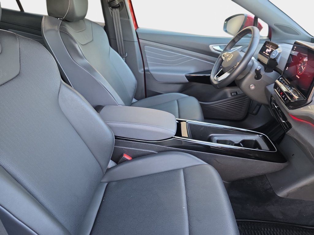 Used 2023 Red Volkswagen Pro S image 12