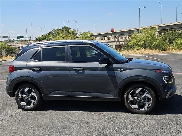 Used 2024 Gray Hyundai Limited (IVT) Front-Wheel Drive image 4