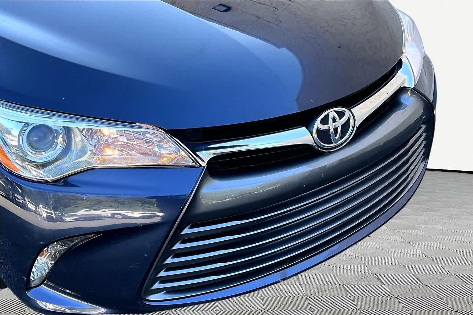 Used 2017 Parisian Night Pearl Toyota LE image 30