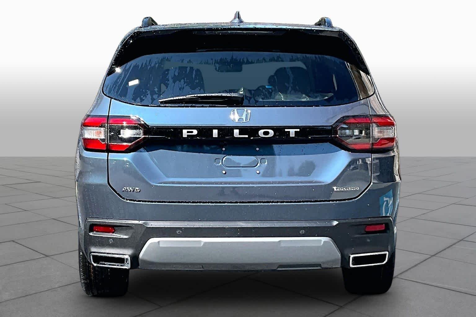 New 2026 Smoke Blue Pearl Honda Touring image 4