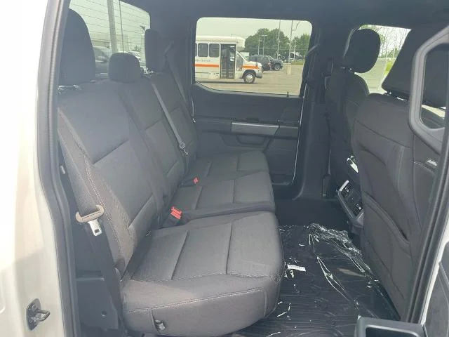New 2026 Oxford White Ford XLT image 59
