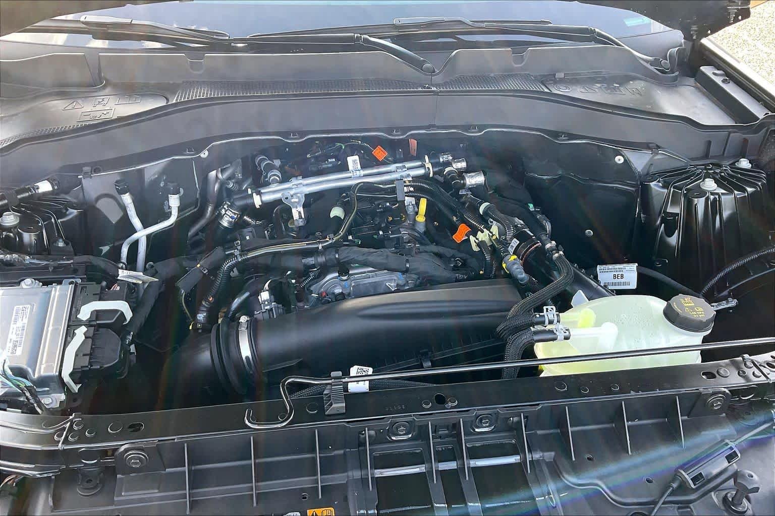 New 2027 Carbonized Gray Metallic Ford Active image 16