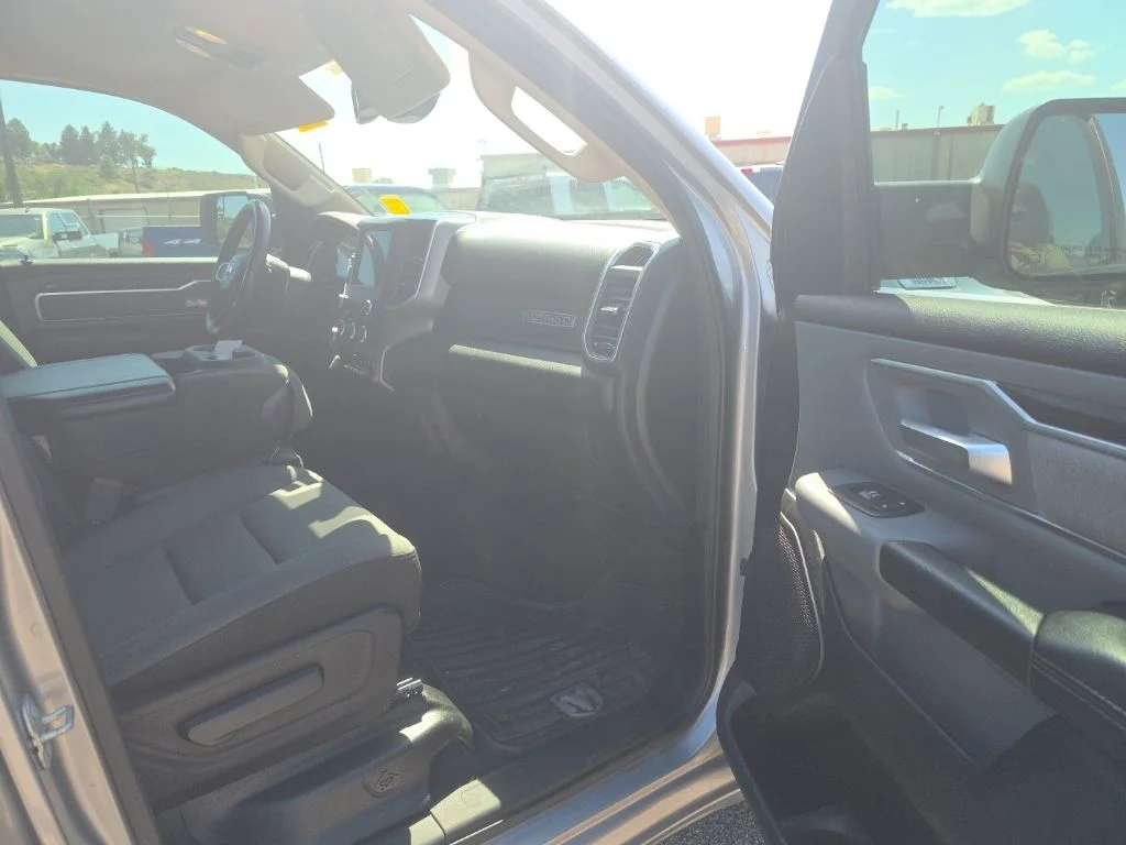 Used 2019 Billet Silver Metallic Clearcoat Ram Big Horn/Lone Star image 17
