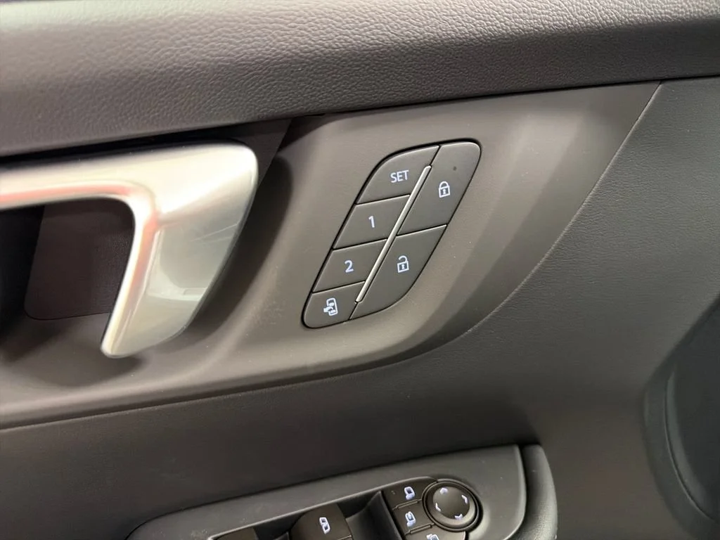 2026 Buick Enclave Preferred - Photo 22