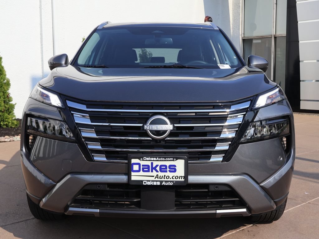 Used 2025 Nissan Rogue SL with VIN 5N1BT3CA4SC671318 for sale in Kansas City