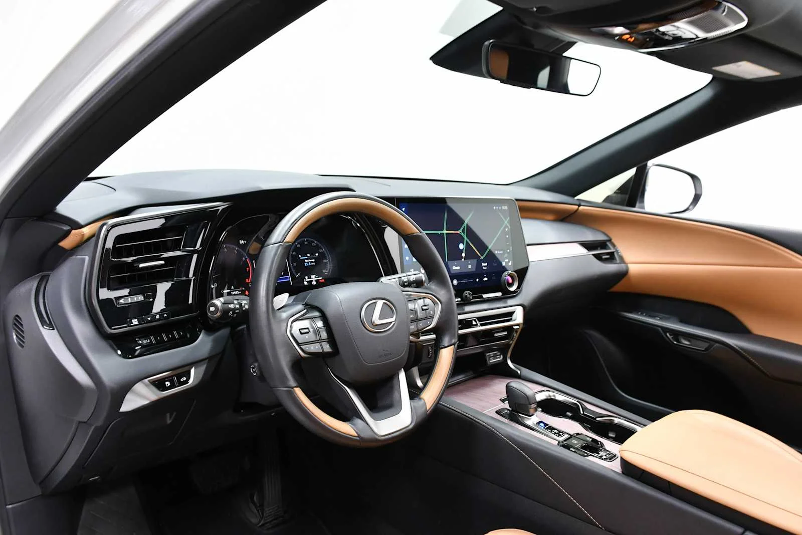 Used 2025 Eminent White Pearl Lexus Premium image 16