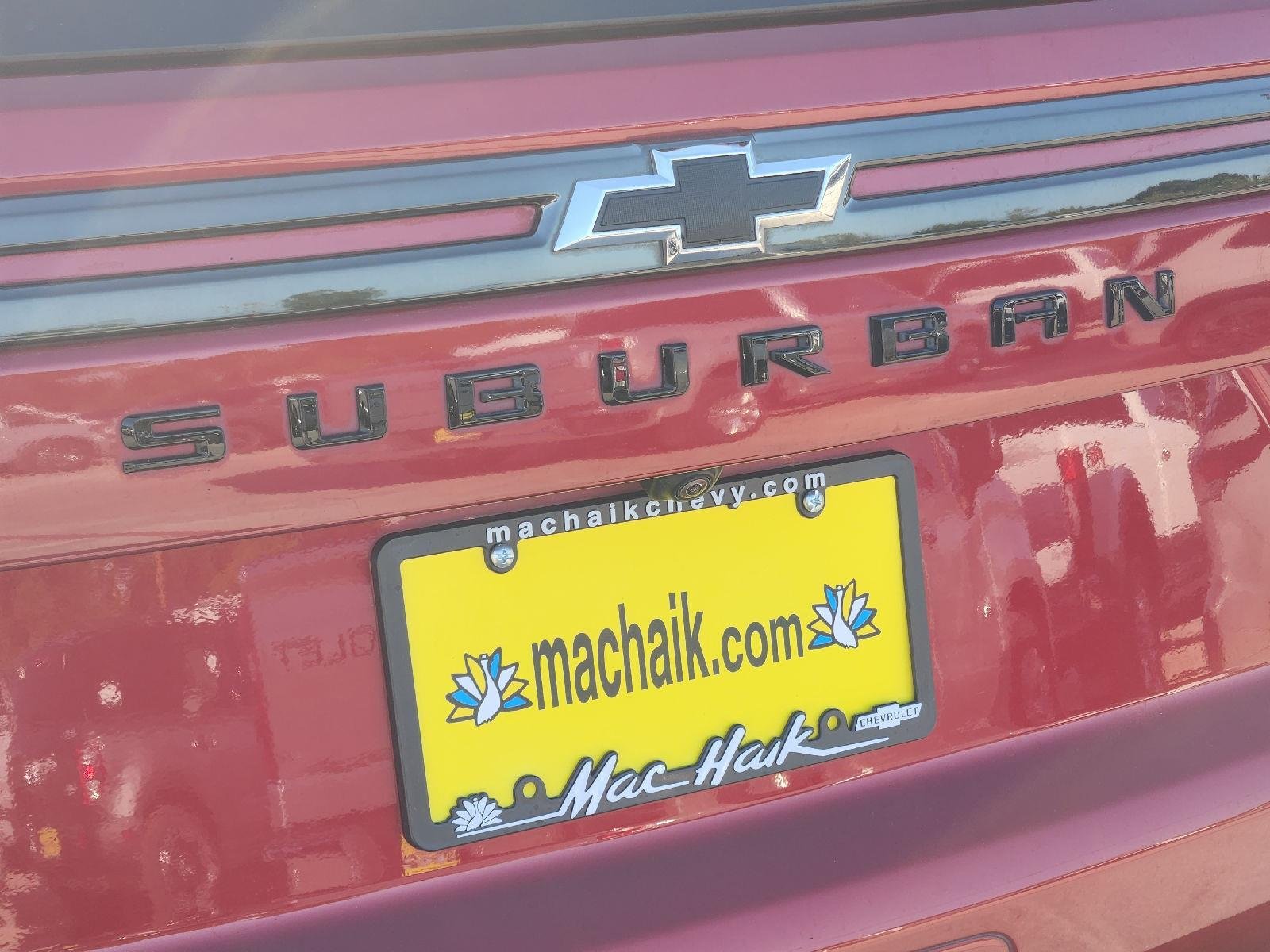 2021 Chevrolet Suburban photo 12 of 34