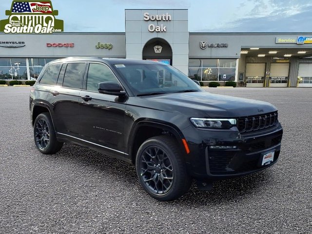 2026 Jeep Grand Cherokee Summit