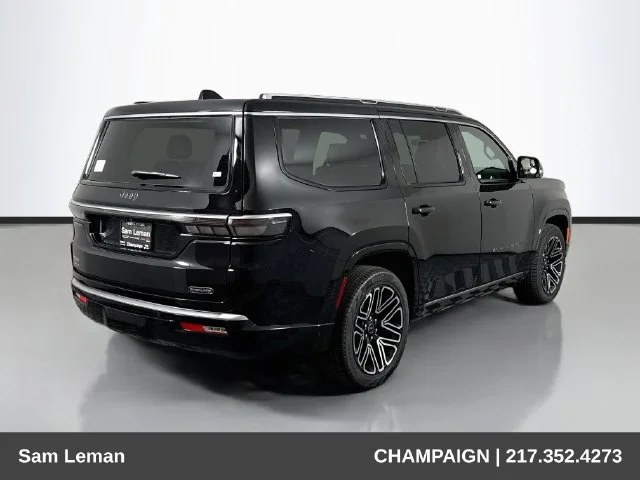 New 2027 Black Jeep  image 7