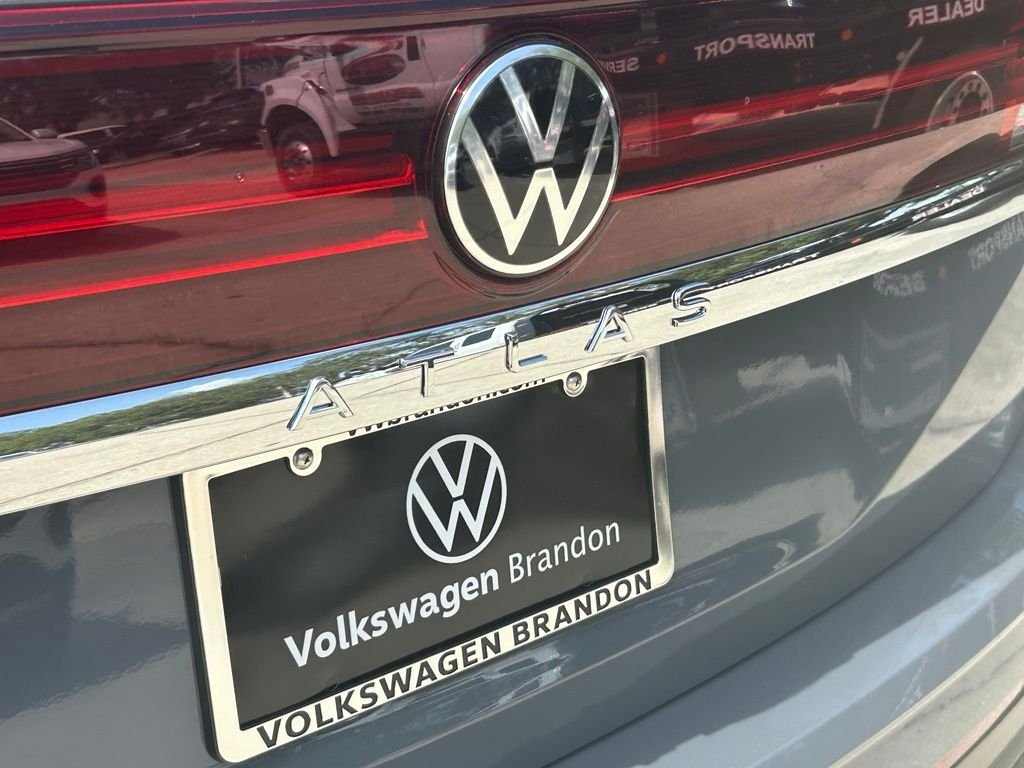 New 2026 Gray Volkswagen SE w/Technology image 28