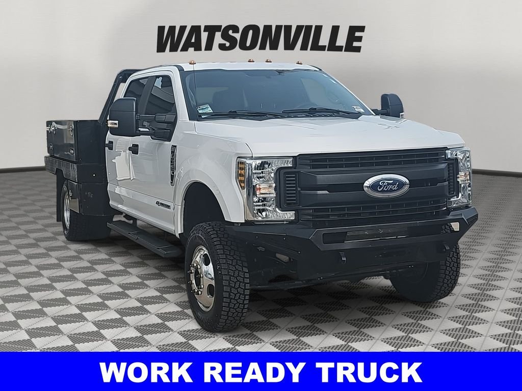 2019 Ford F-350 Super Duty Chassis Cab XL