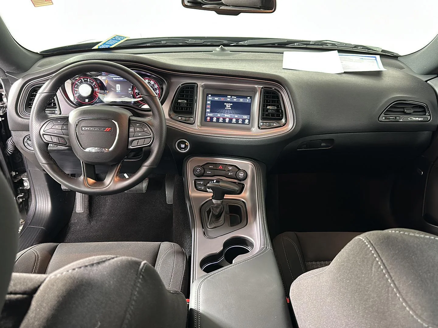 Used 2023 Granite Pearlcoat Dodge SXT image 20