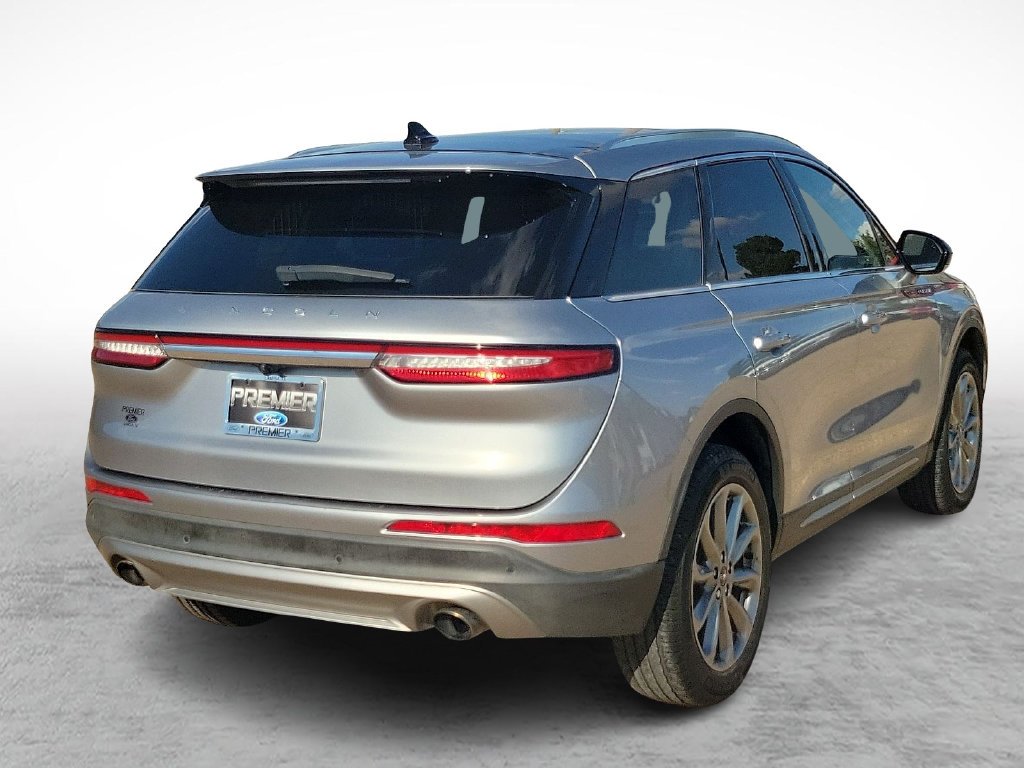 Used 2022 Silver Radiance Metallic Lincoln Standard image 10