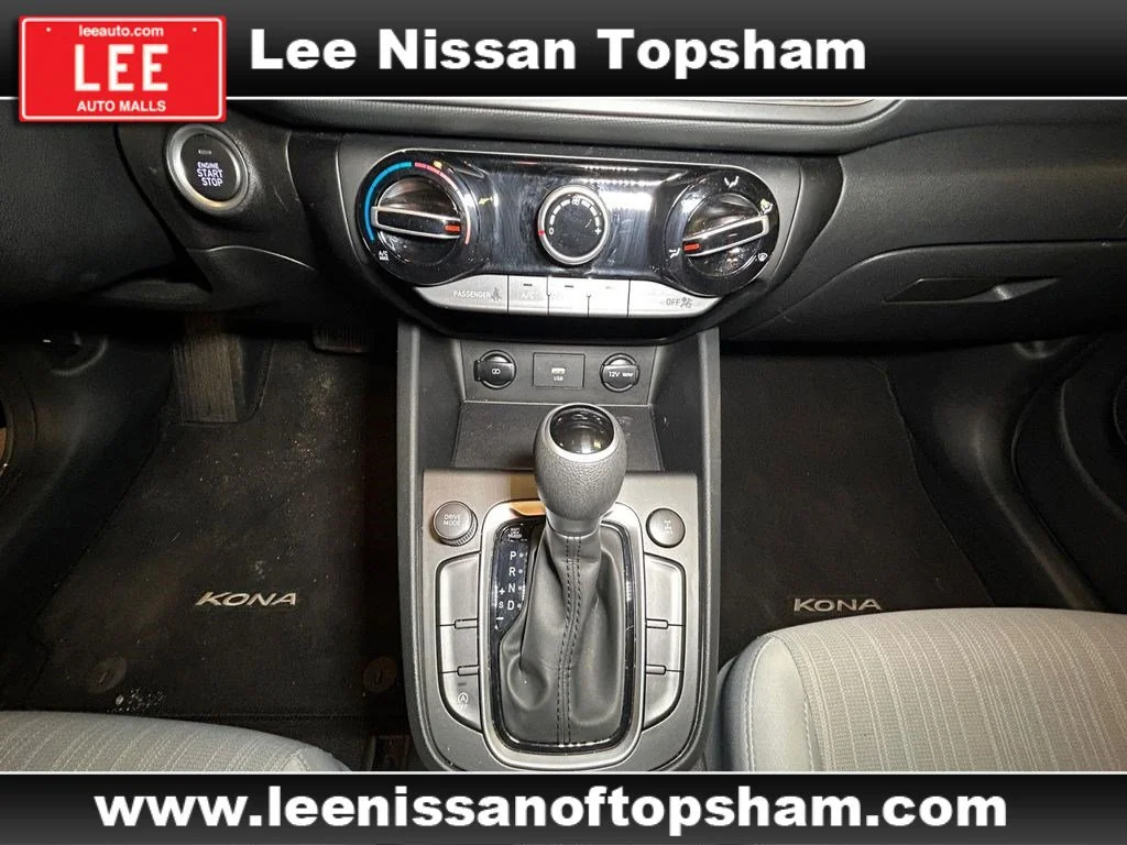 Used 2023 Abyss Black Pearl Hyundai SEL image 12